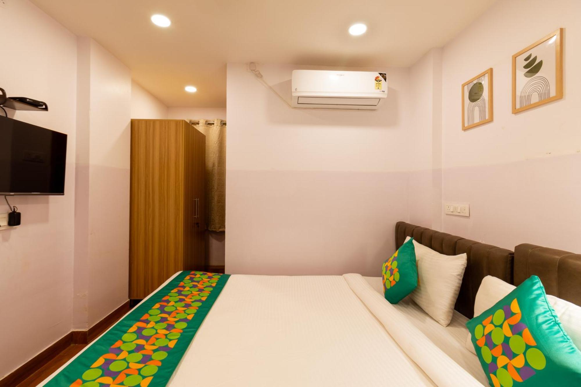 Treebo Trend Hotel Seventh Heaven Haiderabad Buitenkant foto