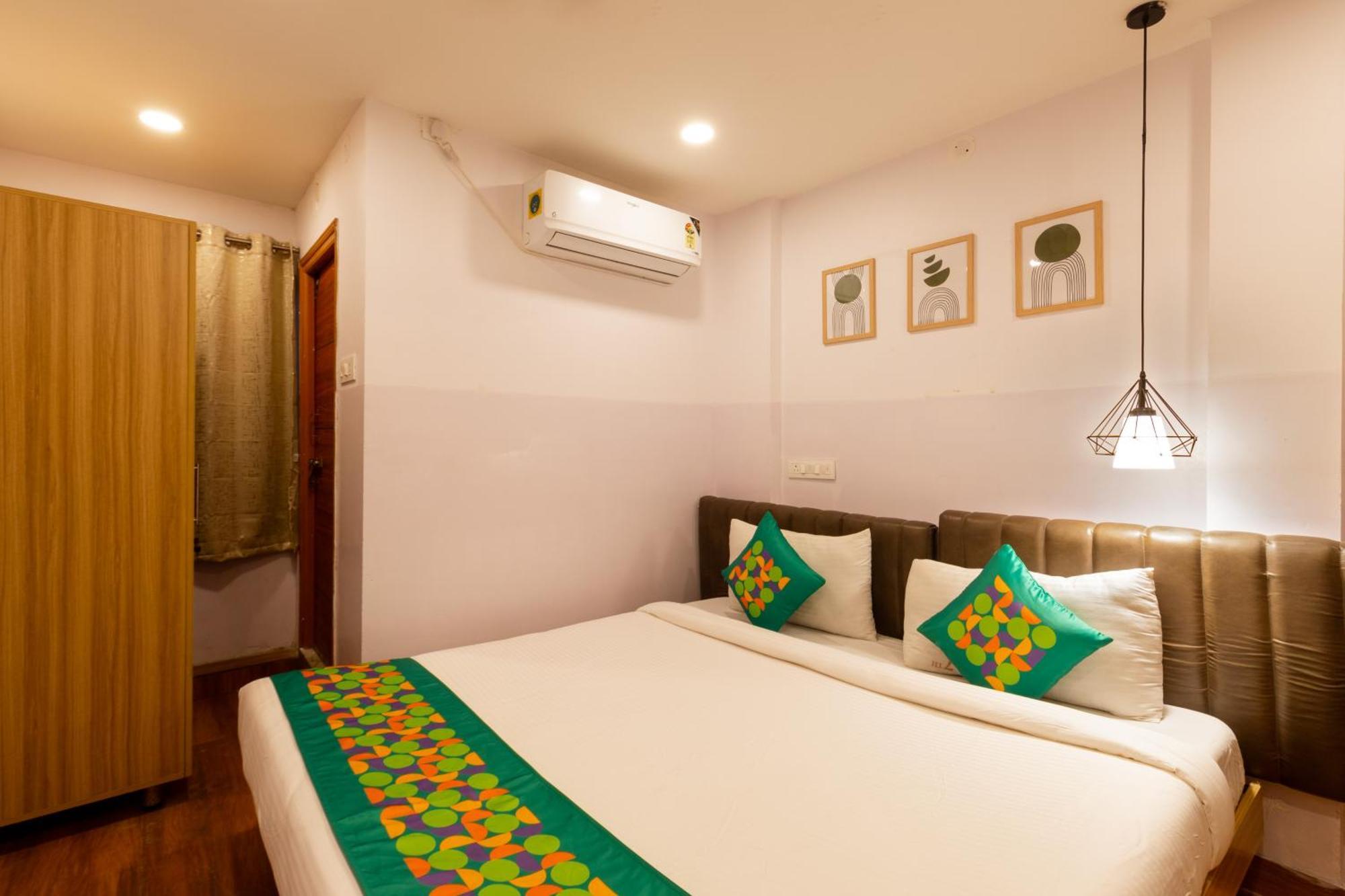 Treebo Trend Hotel Seventh Heaven Haiderabad Buitenkant foto