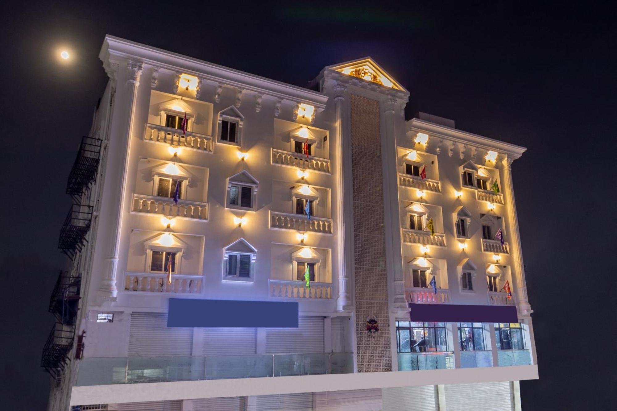Treebo Trend Hotel Seventh Heaven Haiderabad Buitenkant foto