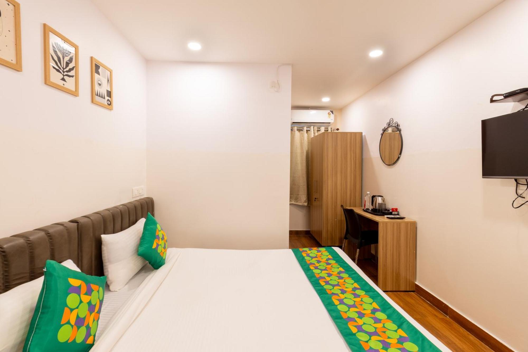 Treebo Trend Hotel Seventh Heaven Haiderabad Buitenkant foto